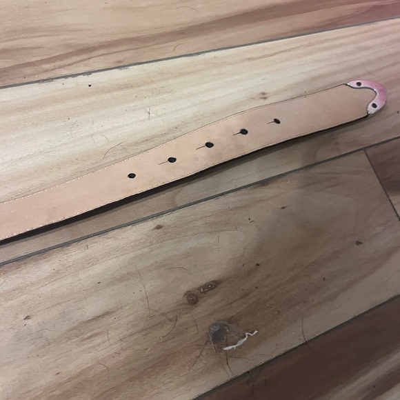 Brighton Brown Croc-Embossed Leather Belt with Silver Heart Buckle - Picture 6 of 7